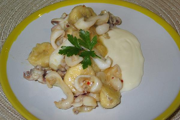 Squid with Bananas