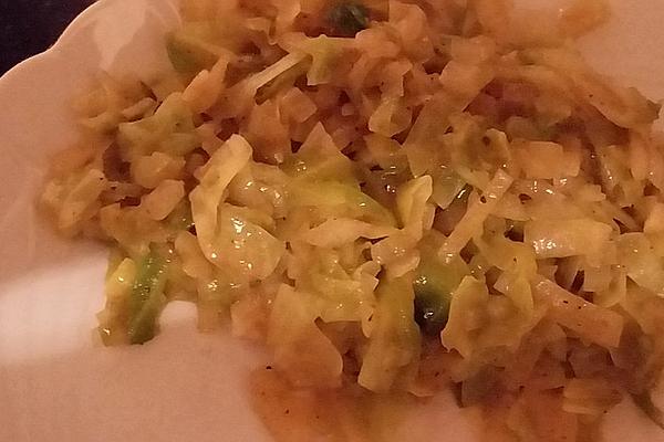 Steamed Pointed Cabbage