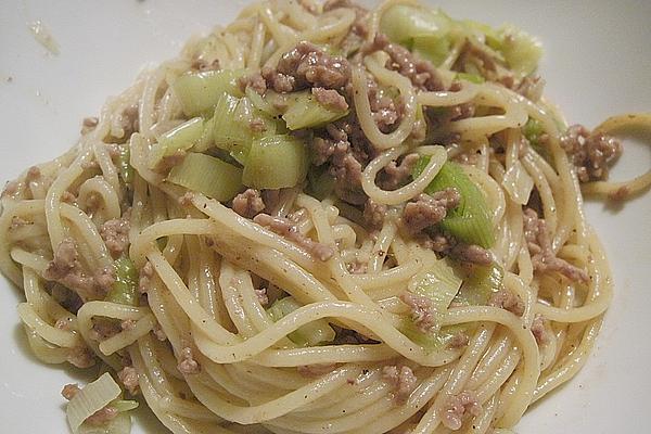 Stew with Leek and Minced Meat