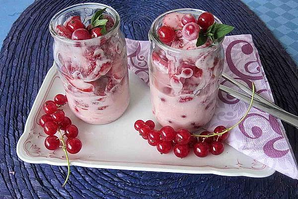 Strawberry and Currant Dessert