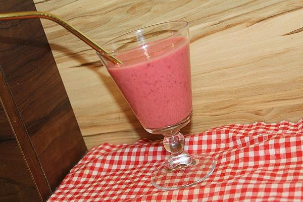 Strawberry and Raspberry Smoothie