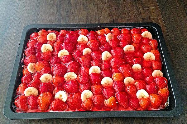 Strawberry Banana Cake