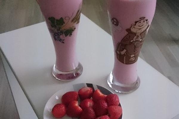 Strawberry Frappé