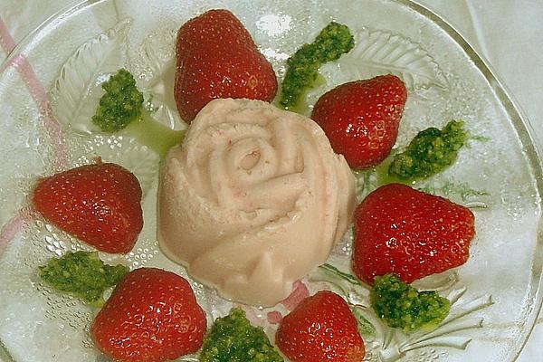 Strawberry Parfait with Sweet Basil Pesto