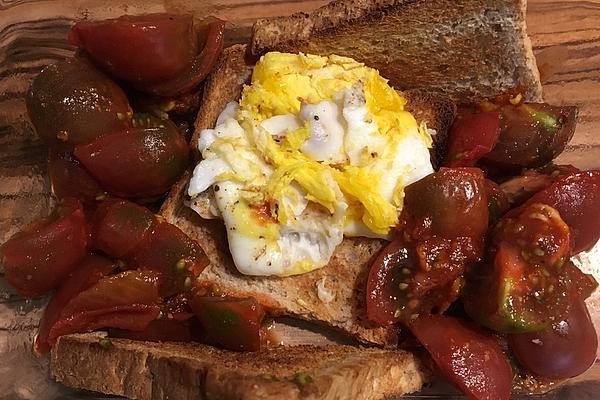 Strong Toast Egg with Tomato