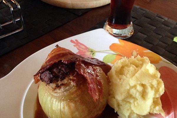 Stuffed Bamberg Onions