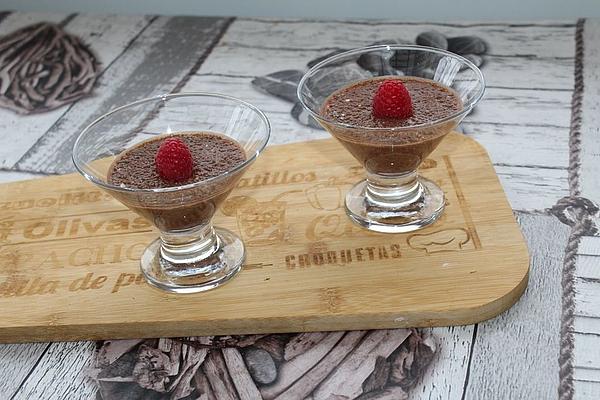 Sugar-free Chocolate Chia Cream with Peanut Butter