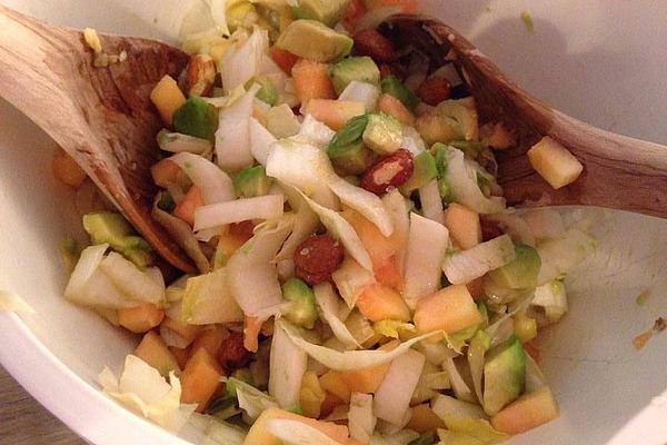 Summery Chicory and Papaya Salad