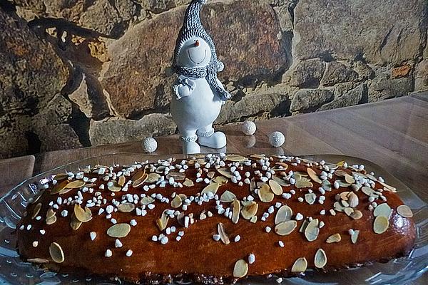 Swabian Yeast Braid with Nut Filling