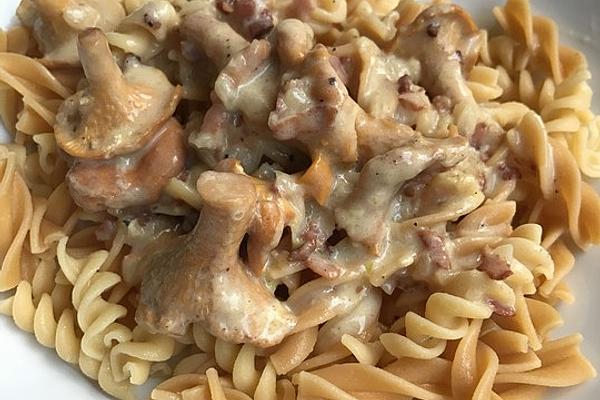 Tagliatelle in Chanterelle Cream