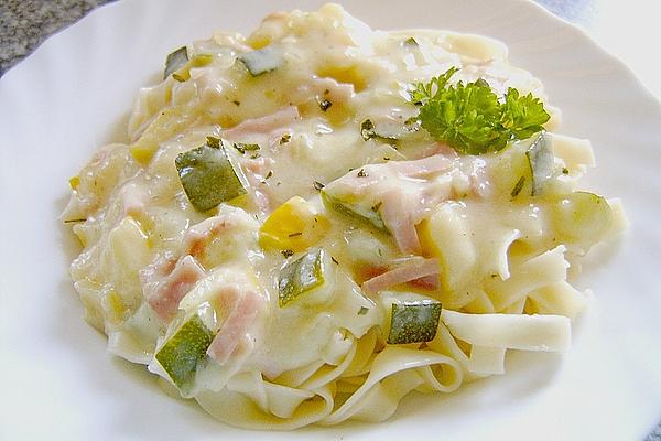 Tagliatelle with Cheese Sauce