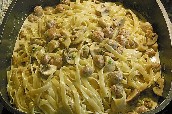 Tagliatelle with Hearty Mushroom Sauce