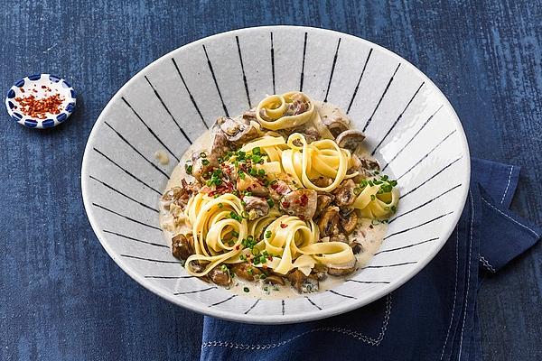 Tagliatelle with Mushroom – Cream – Bacon Sauce