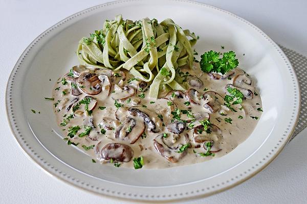 Tagliatelle with Mushroom – Cream – Sauce
