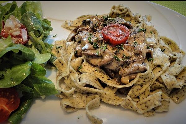 Tagliatelle with Mushroom-pepper-cream Sauce