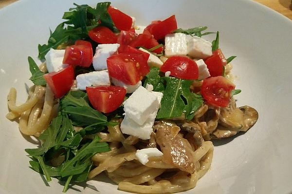 Tagliatelle with Mushrooms, Rocket, Tomatoes and Feta