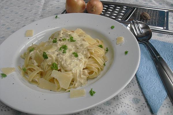 Tagliatelle with Onion Sauce