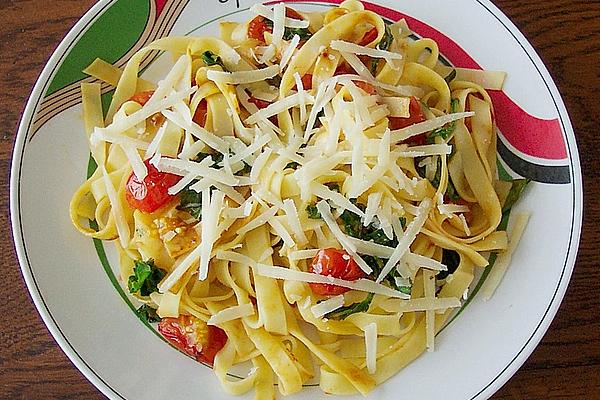 Tagliatelle with Tomatoes and Arugula
