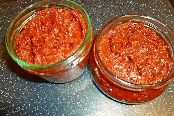 Tomato and Garlic Pesto