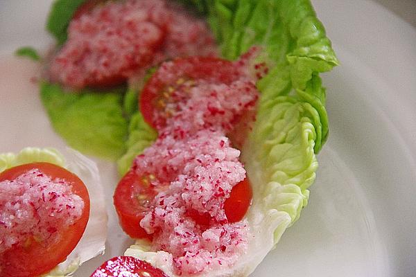 Tomato Salad with Delicious Radish Dressing