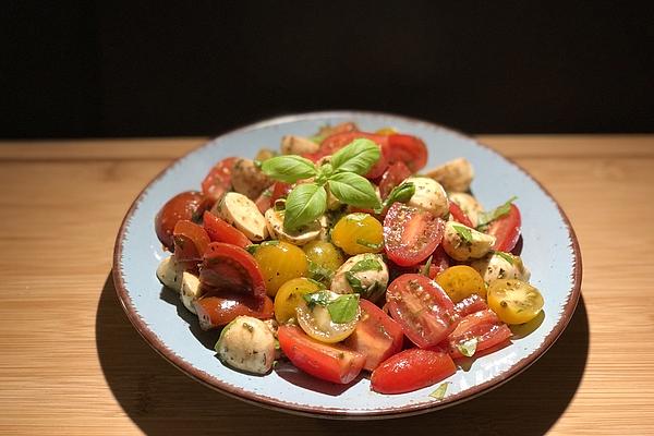 Tomatoes with Mozzarella and Fine Sauce