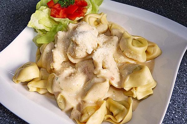 Tortellini in Bechamel Cream Sauce