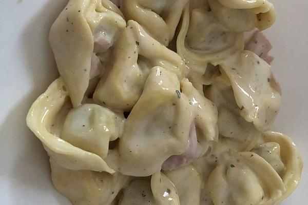 Tortellini in Ham and Cheese Sauce