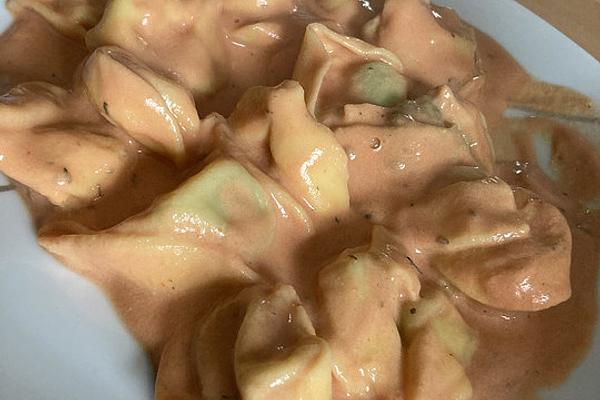 Tortellini with Cheese – Cream – Tomato Sauce