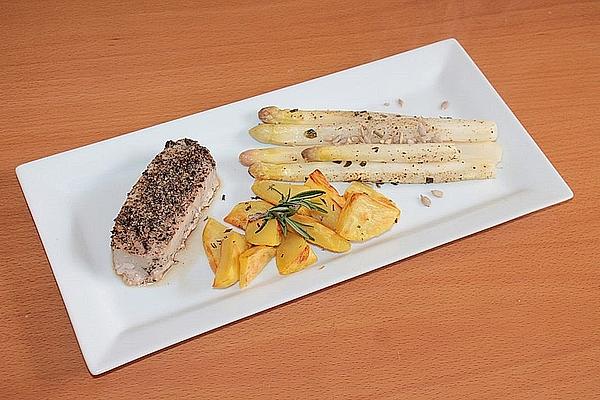 Tuna Steak with Pepper and Lime Crust on Marinated Asparagus with Roasted Potatoes