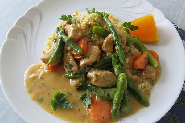 Turkey and Asparagus Ragout in Orange Sauce
