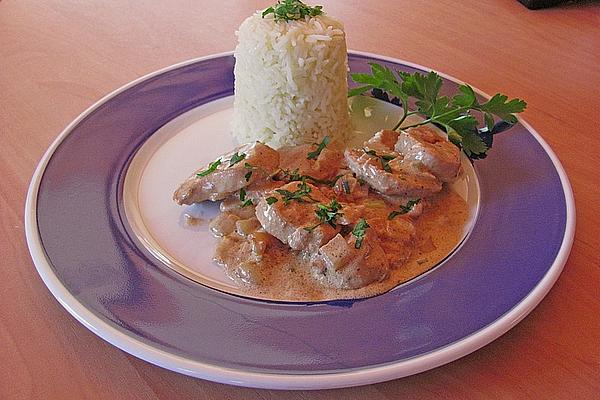 Turkey in Gorgonzola Sauce