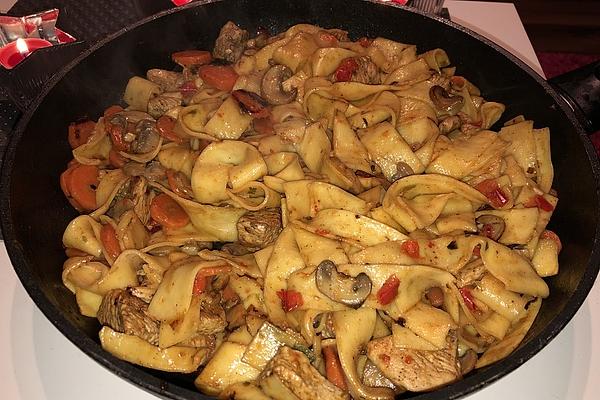 Turkey Pan with Vegetables and Ribbon Noodles