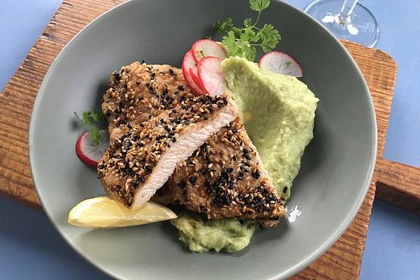 Turkey Steak with Avocado Puree