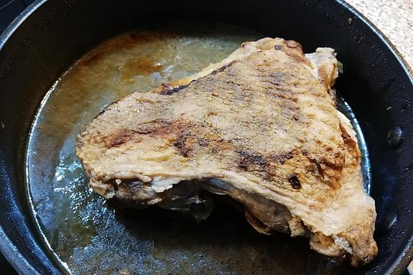 Turkey Thigh with Dark Sauce