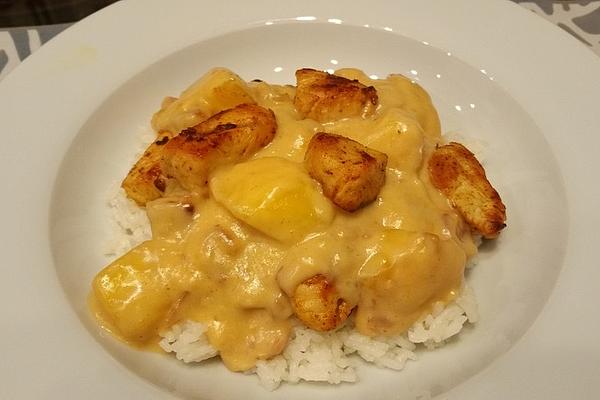 Turkey with Mango – Date – Coconut Sauce