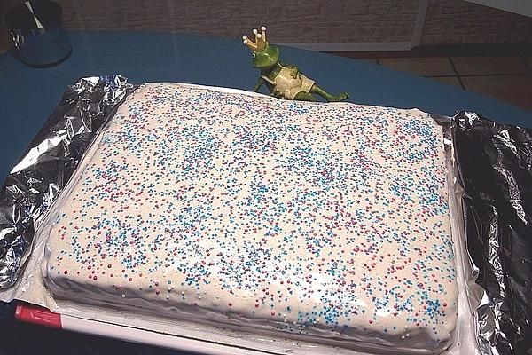 Urmelis Applesauce Spice Cake from Tray