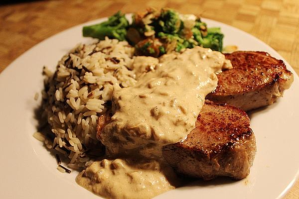 Veal Steaks with Cinnamon Sauce