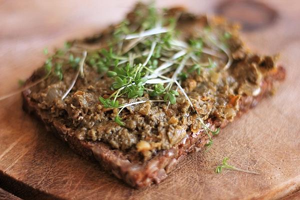 Vegan, Crunchy Cereal Spread