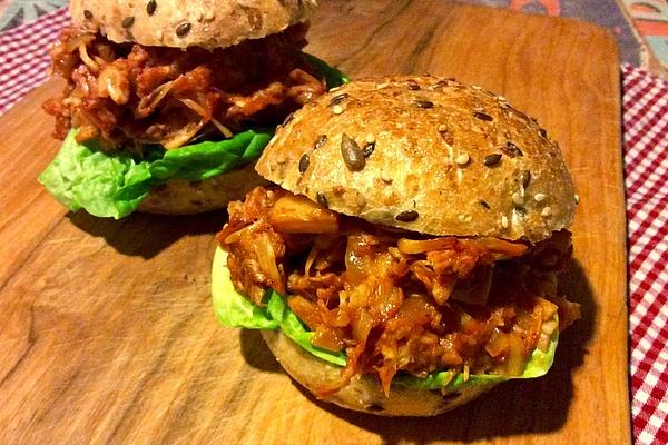 Vegan Pulled Jackfruit Burger