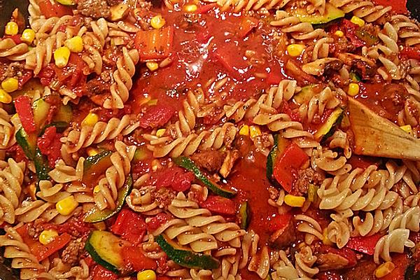 Vegetable Mince Noodle Pot