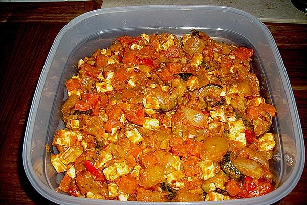 Vegetable Salad with Pesto Rosso