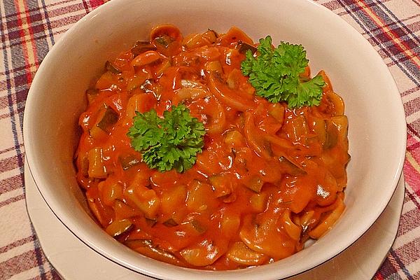 Vegetarian Mushroom and Zucchini Sauce