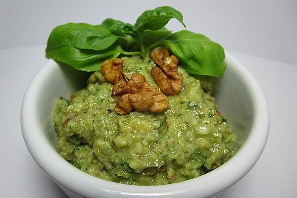 Walnut – Basil – Pesto