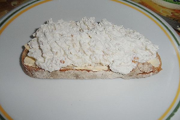 Walnut – Garlic Spread