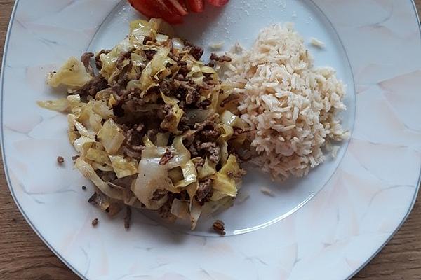 Warming Ginger, Minced Beef and White Cabbage Dish