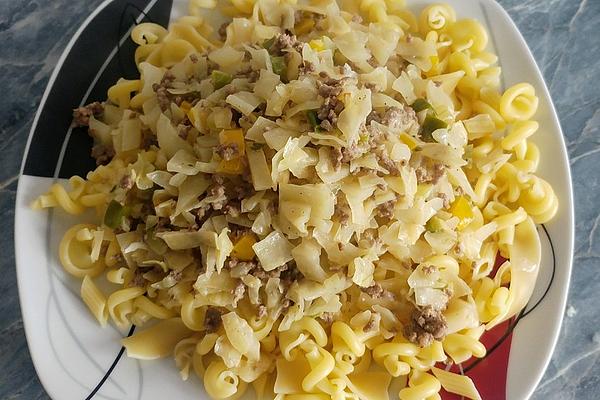 White Cabbage and Minced Meat Pan