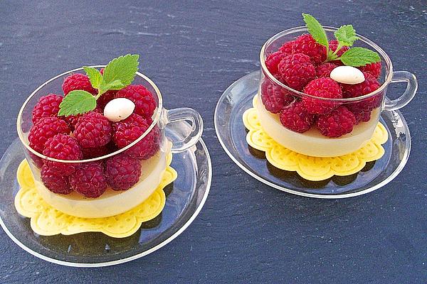 White Chocolate Cream with Raspberries