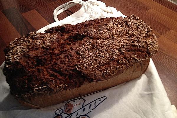 Whole Grain Bread with Nuts, Seeds and Carrots