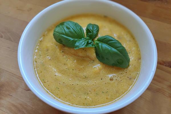 Yellow Tomato Sauce for Pizza or Pasta