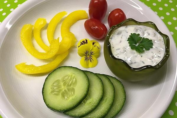 Yogurt and Cucumber Dip
